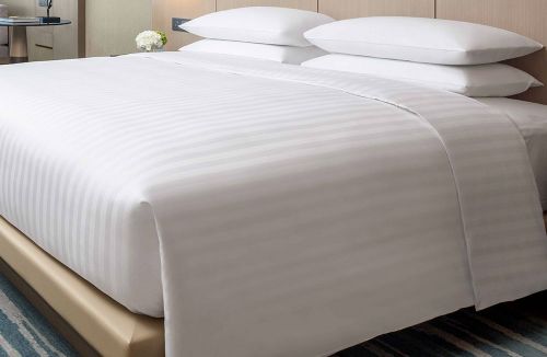 Product Striped Linen Set